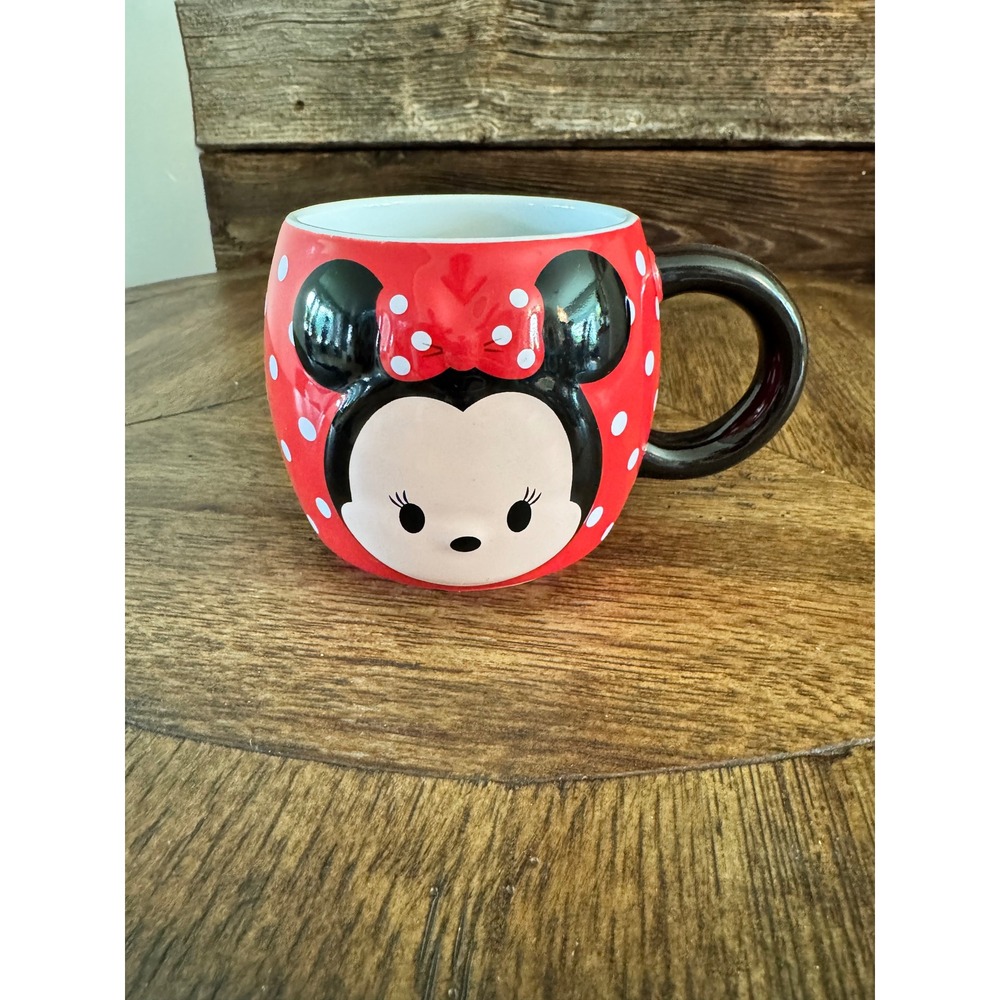 Disney Parks Minnie Mouse Tsum Tsum Ceramic Coffee Mug Red Polka Dot FAC-014182